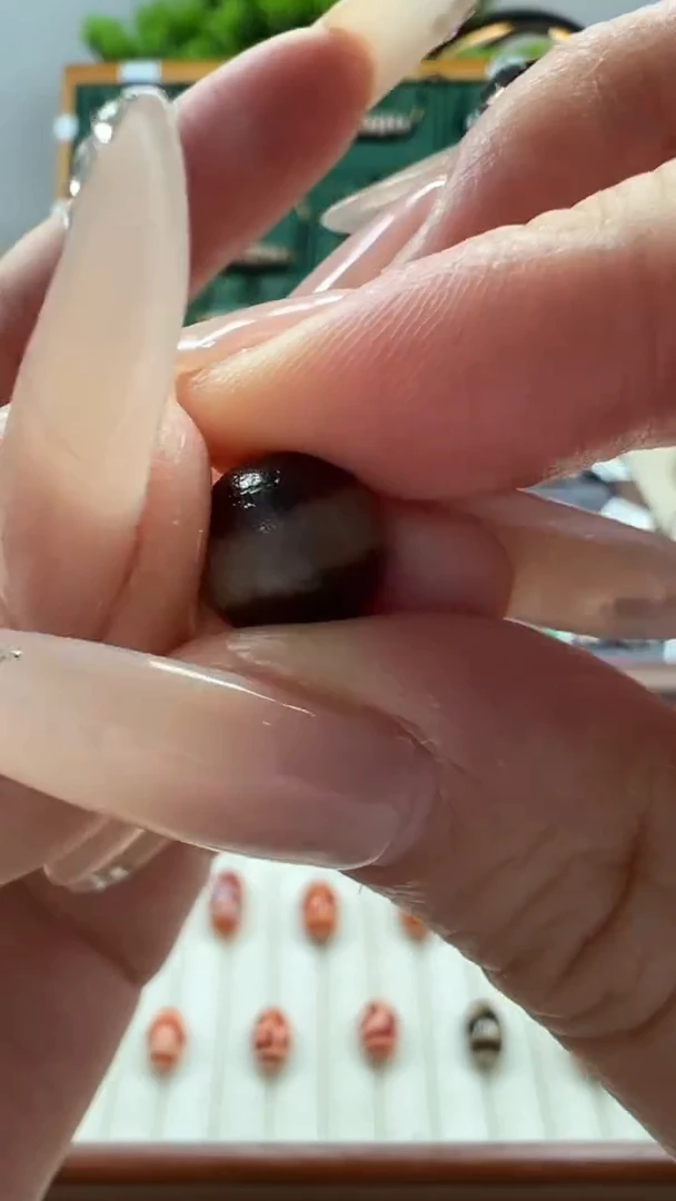 玛瑙/玉髓（覆膜）颈饰未镶嵌2微瑕随机发货