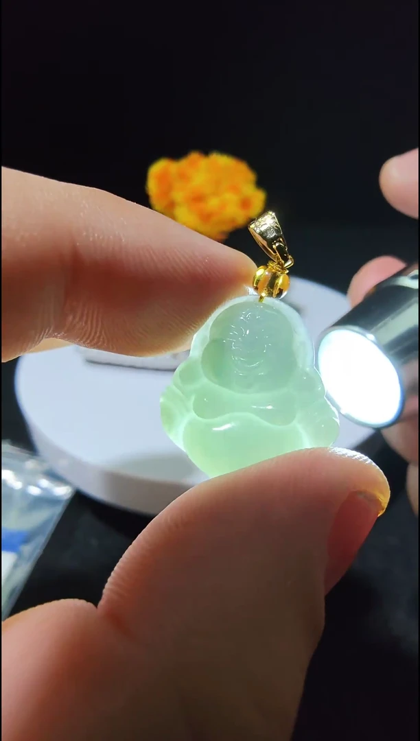 吊坠(赠链)未镶嵌翡翠佛公吊坠