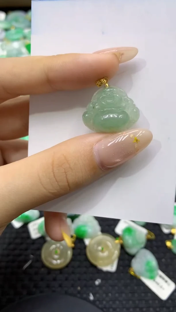 颈饰未镶嵌翡翠天然缅甸翡翠A货