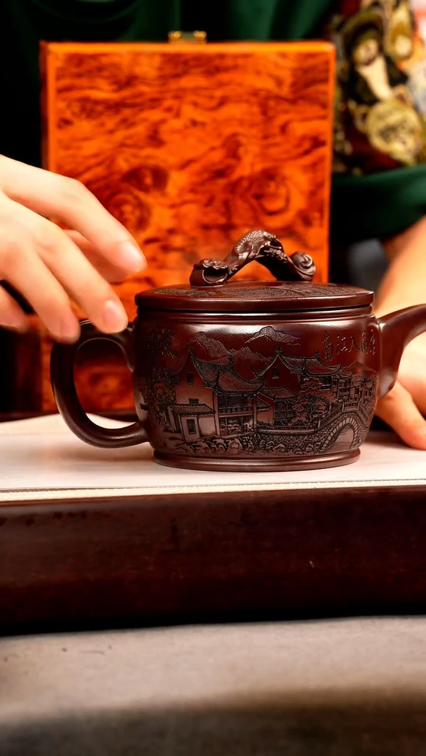 茶壶紫砂乌金砂 如意汉瓦 刻绘