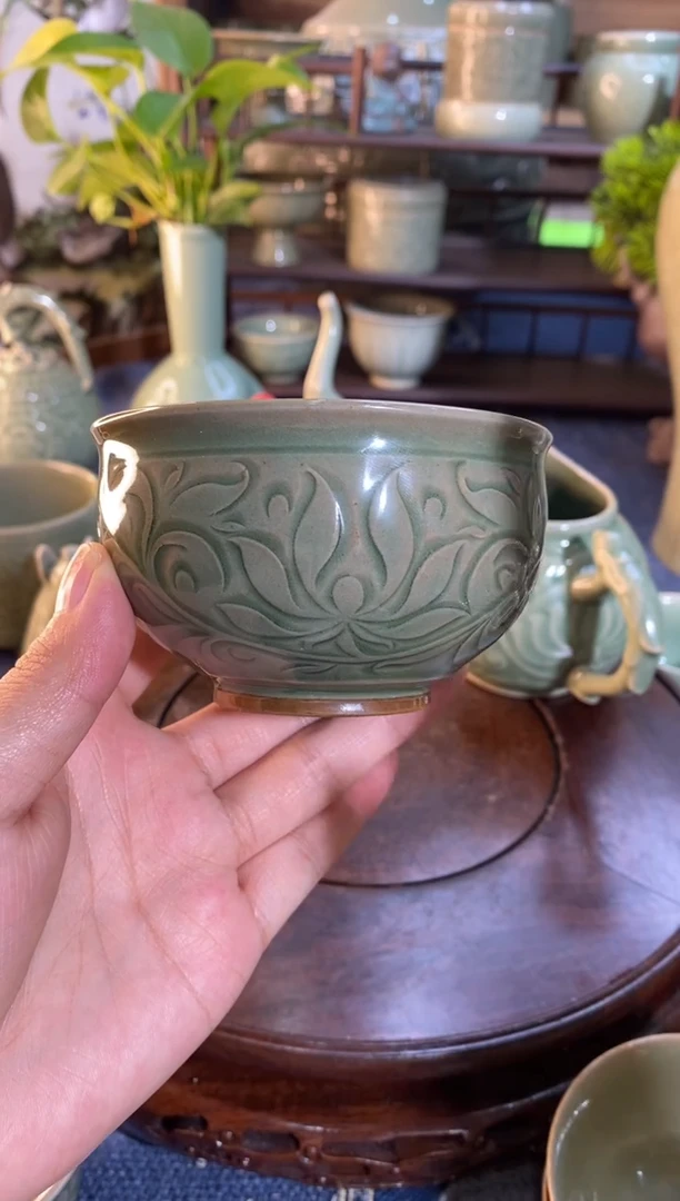 【闪购商品】900063手工莲纹炉式杯1只