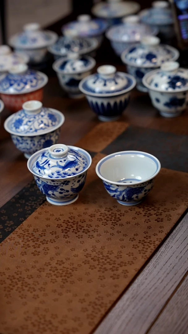 【闪购商品】群鱼盖碗＋压手111111111111