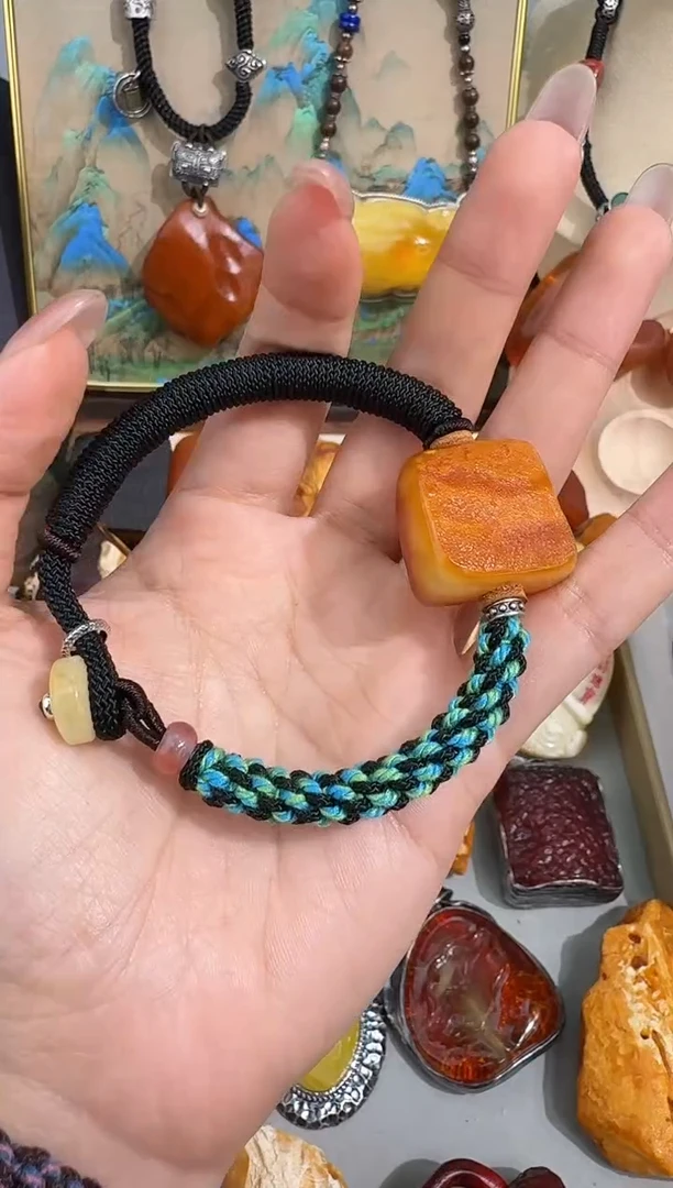 未镶嵌琥珀裸石琥珀