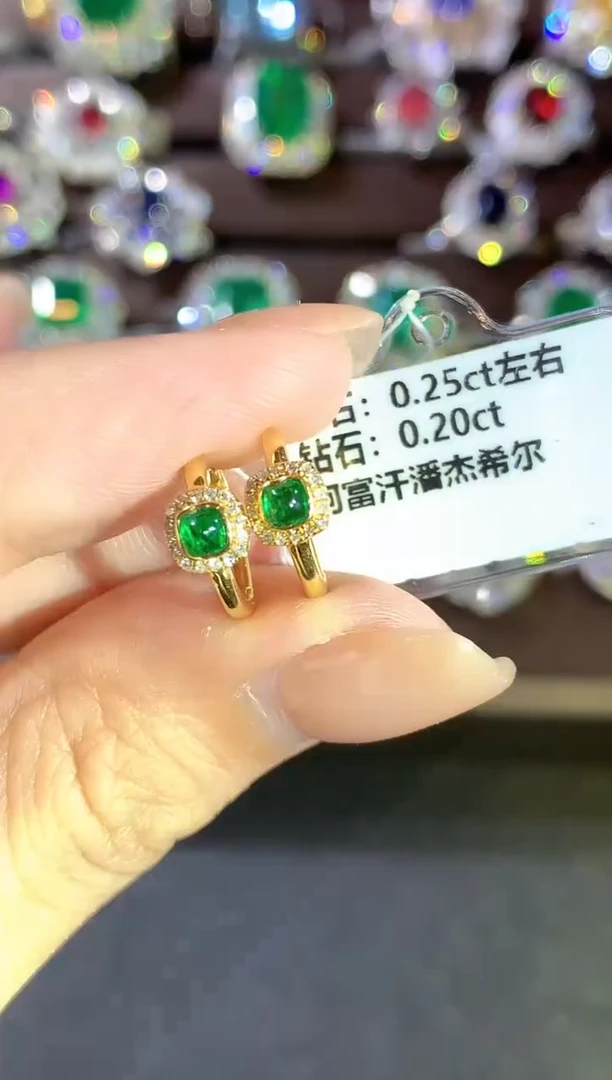 18K金镶嵌耳饰祖母绿a805