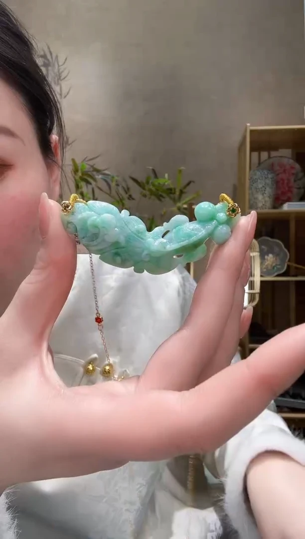 【闪购商品】翡翠颈饰未镶嵌吊坠