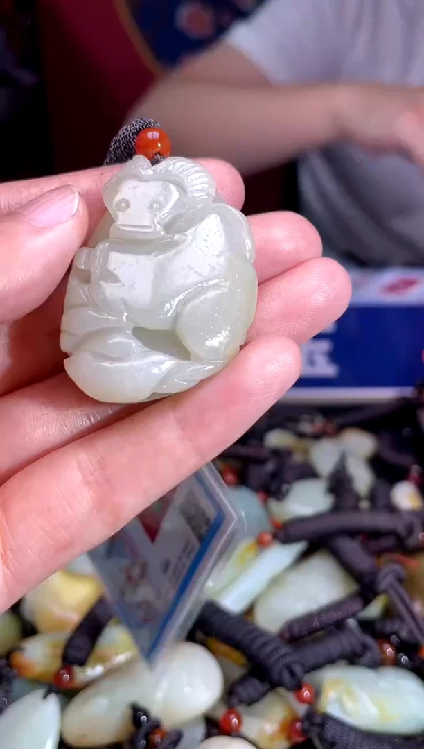 和田玉未镶嵌挂件1