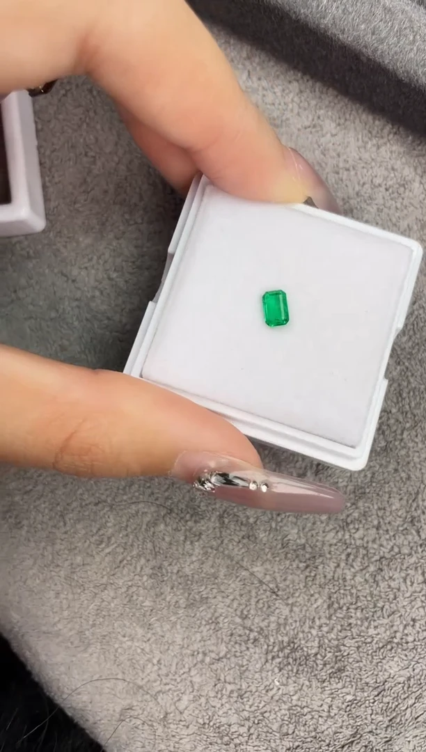 【闪购商品】祖母绿裸石未镶嵌0.495克拉