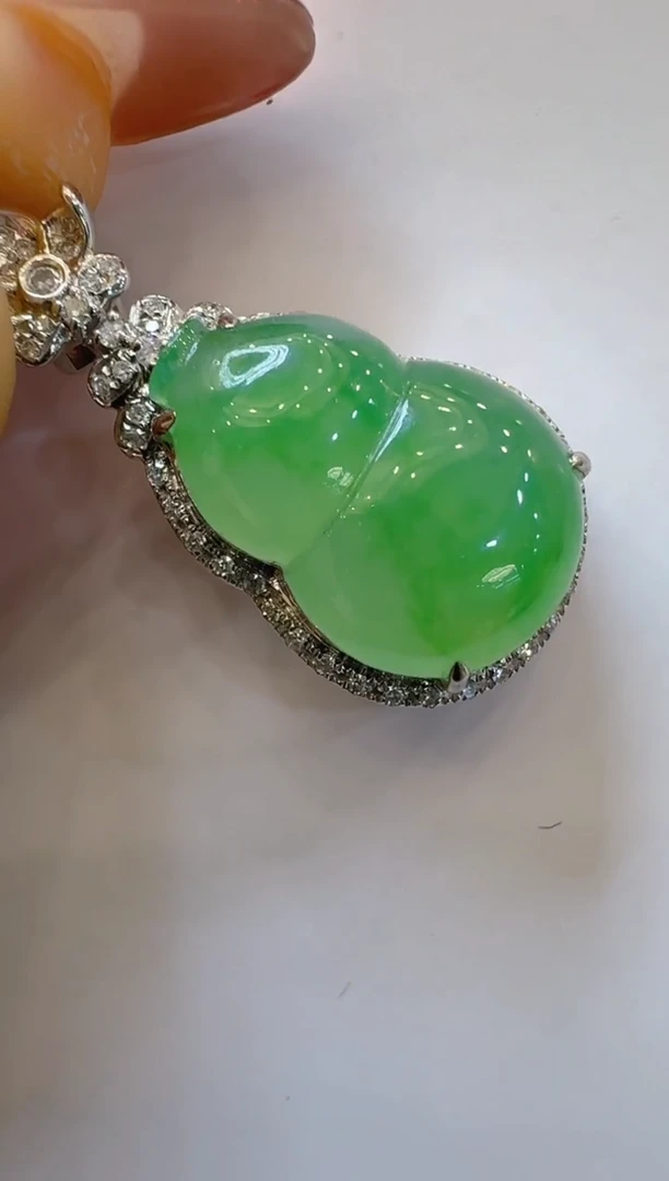 翡翠18K金镶嵌吊坠(不含链)多样性团购发一件