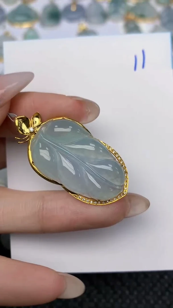 【闪购商品】翡翠颈饰18K金镶嵌天然翡翠A货