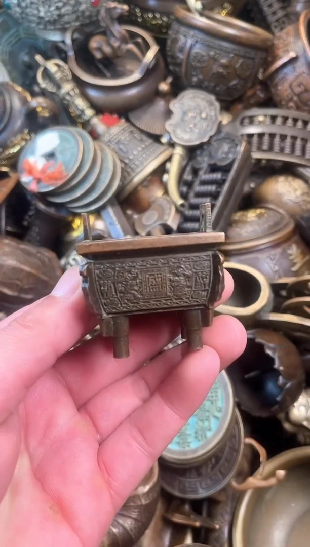 精美铜器点击下单