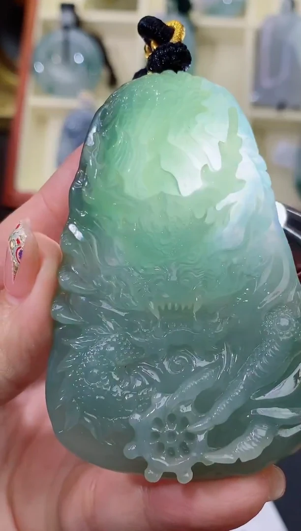 颈饰未镶嵌翡翠缅甸天然翡翠