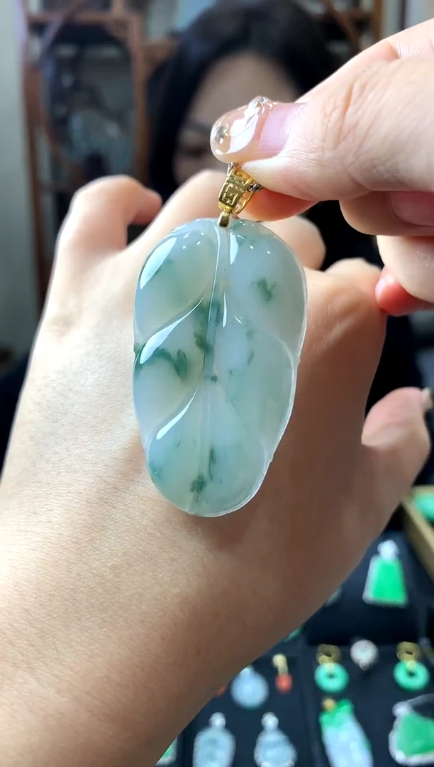 翡翠18K金镶嵌吊坠(不含链)挂件