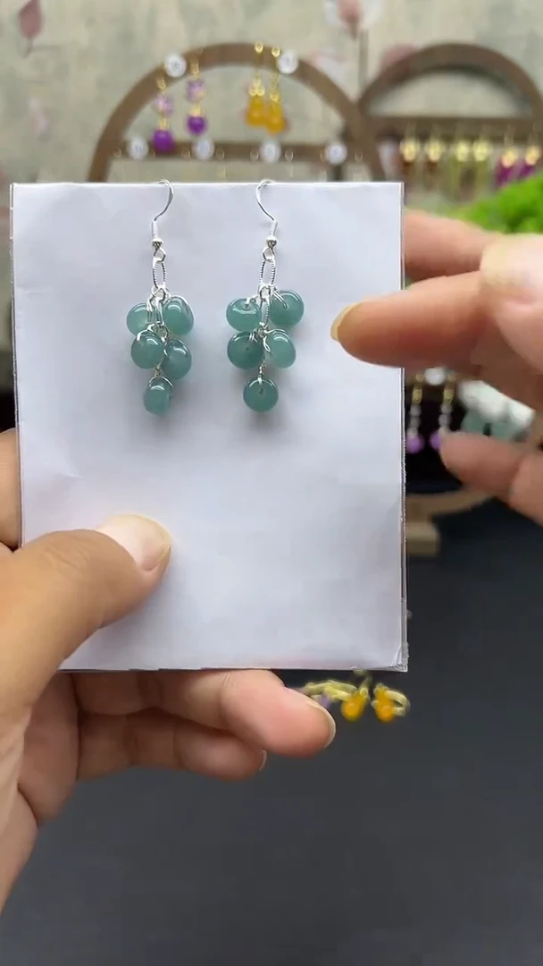 银S925镶嵌石英质玉（天山翠）耳饰106