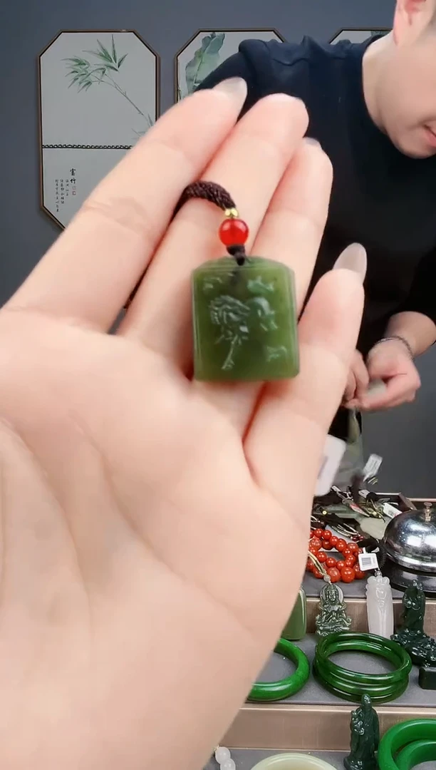 【闪购商品】和田玉颈饰未镶嵌AA多样性发货 拍一发一