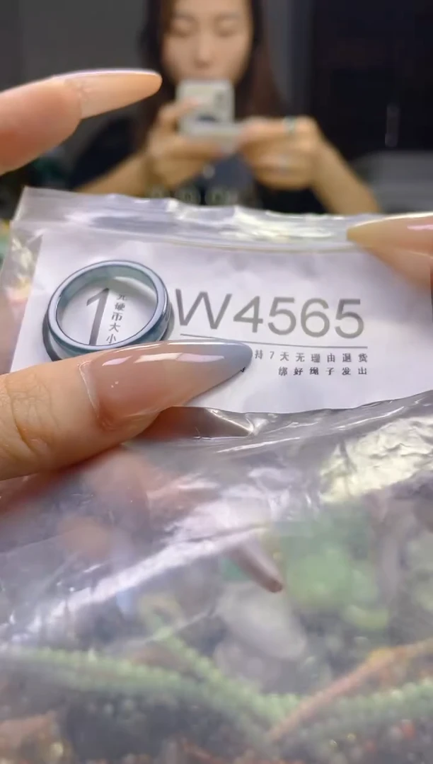 翡翠未镶嵌颈饰19.6MM/W/翡翠A货,一件也是批发价