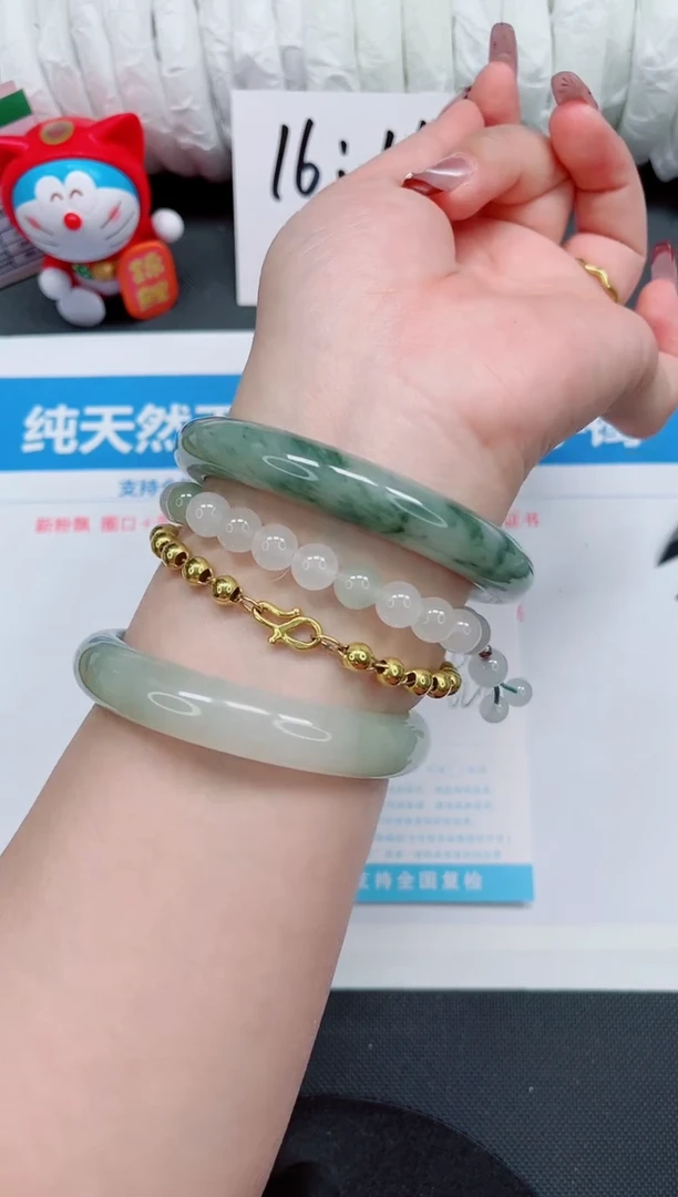 【闪购商品】石英质玉手镯未镶嵌76