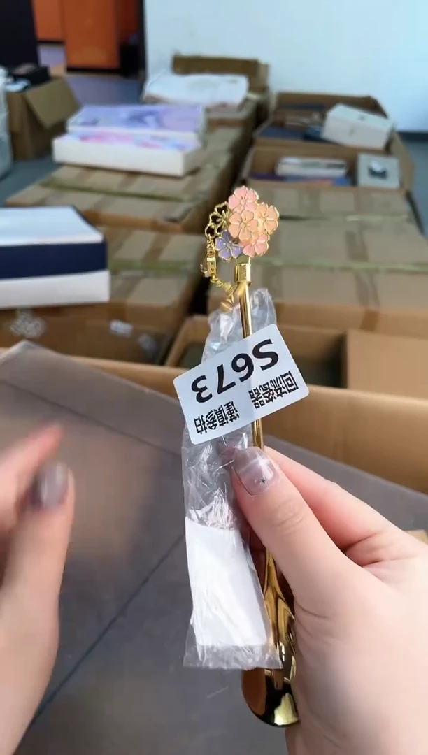 如图所示 五月甄选