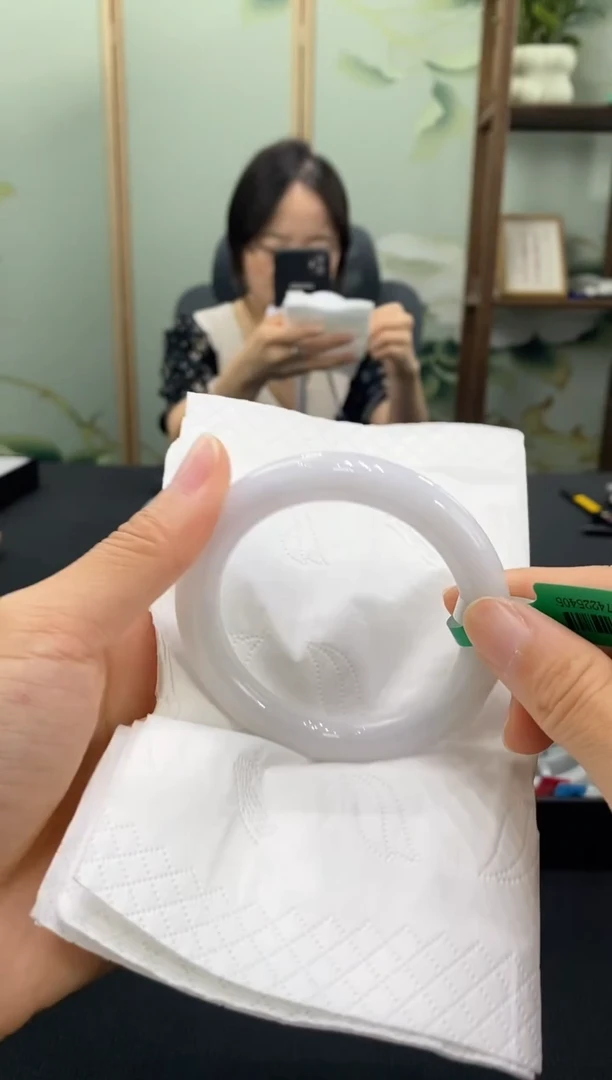 翡翠手镯未镶嵌00005479