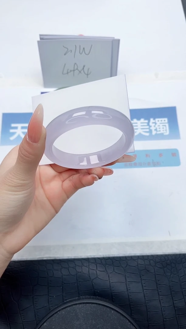 【闪购商品】石英质玉手镯未镶嵌N374-54