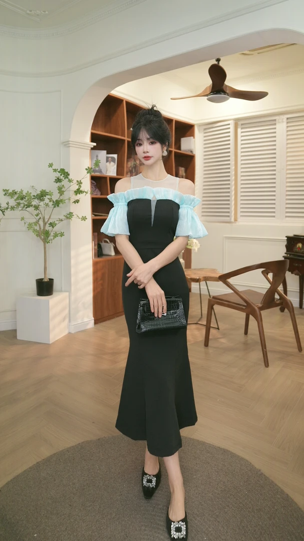 【JANE·简】2024秋冬新款扣针烫金绣花修身显瘦连衣裙 20371