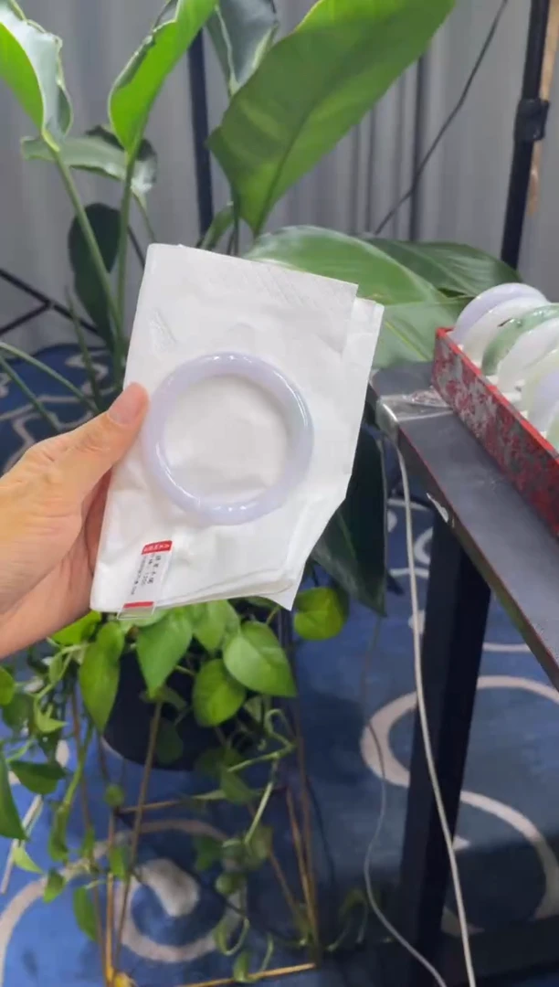 未镶嵌手镯翡翠6372****