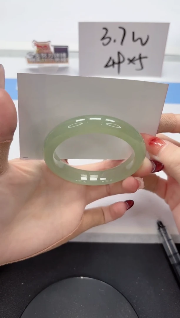 【闪购商品】石英质玉手镯未镶嵌A359-55