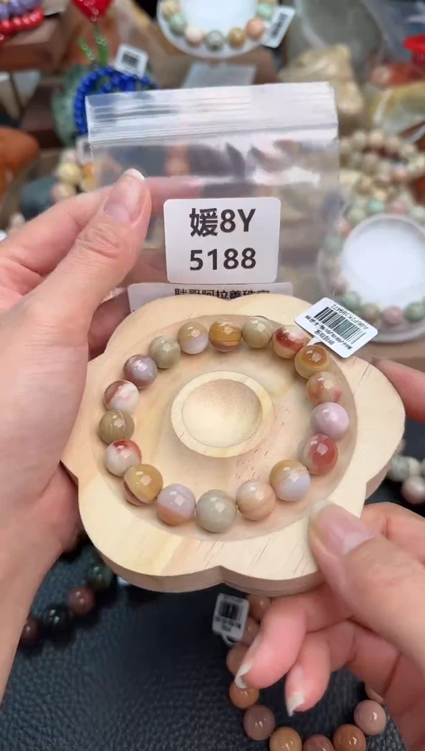 【闪购商品】石英质玉手链未镶嵌8Y5188