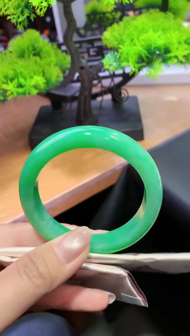 未镶嵌手镯翡翠-n37 天然缅甸A货翡翠55.8正圈总价6万定金2万