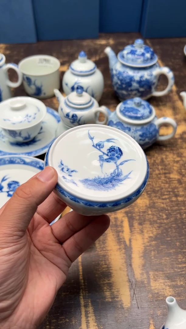 【闪购商品】/邵春霞单翠三足盖置