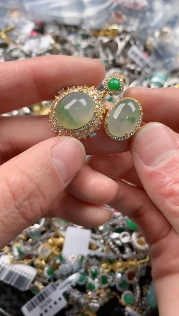 银S925镶嵌戒指翡翠111         10