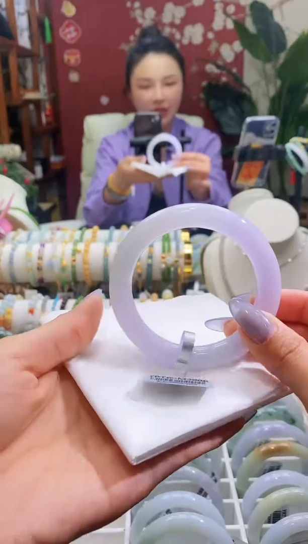 【闪购商品】翡翠手镯（圆镯）未镶嵌100胖圆56.7/10.8*10.3