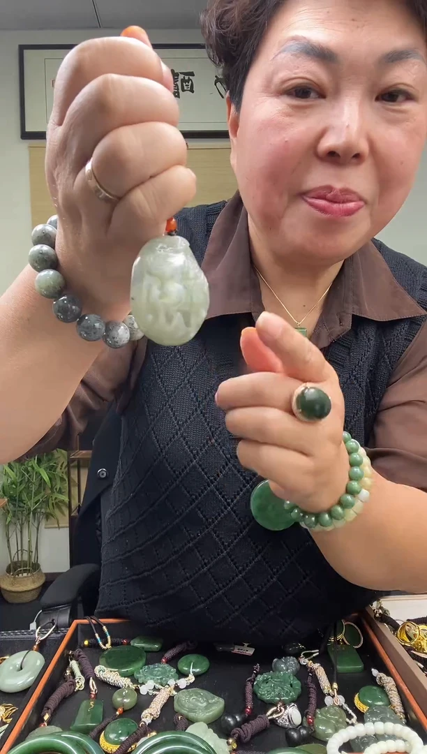 颈饰未镶嵌和田玉多样性发一  89