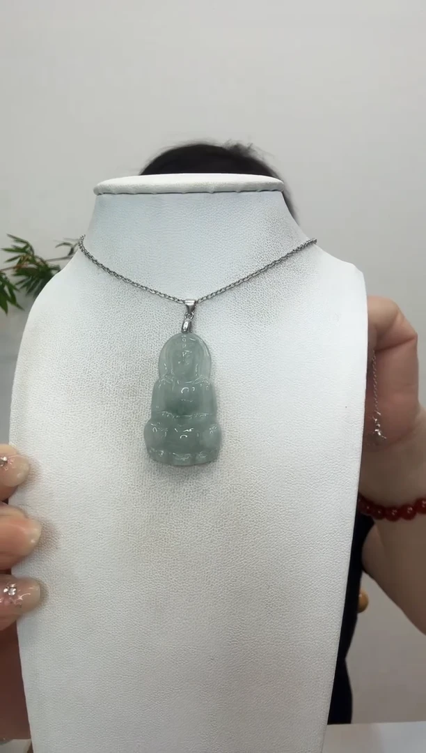 翡翠银S925镶嵌颈饰观音赠合金链