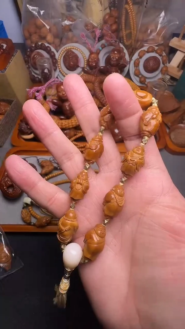 手串橄榄核弥勒一串