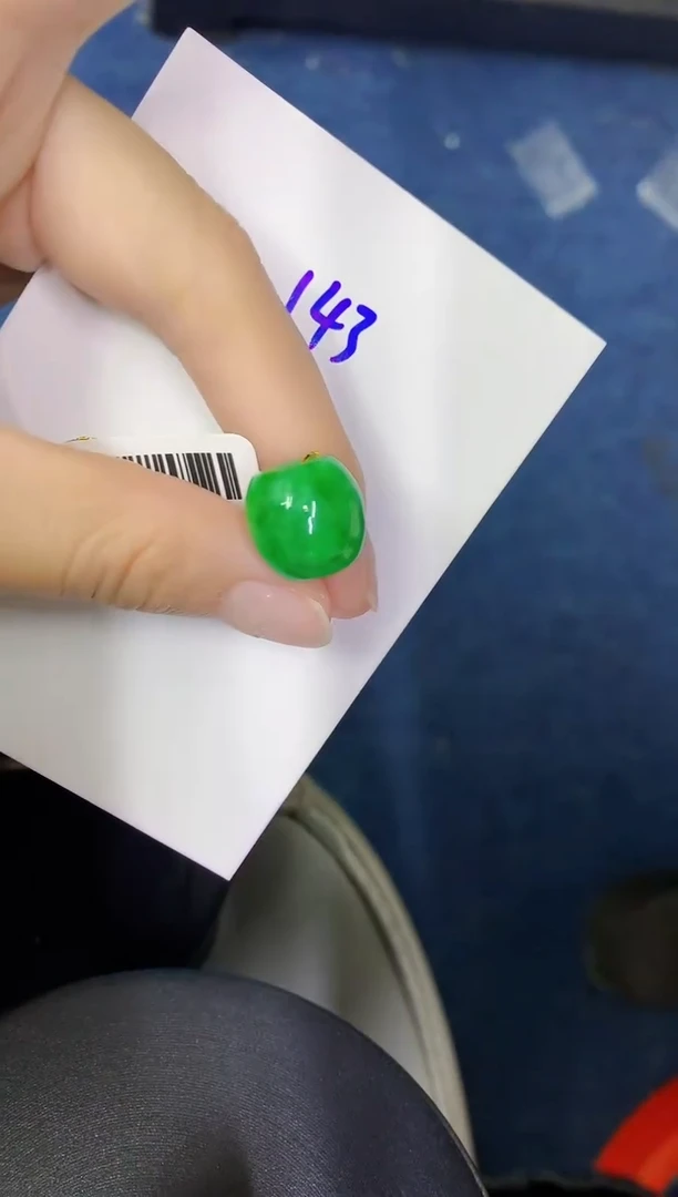 颈饰未镶嵌翡翠缅甸天然翡翠A货