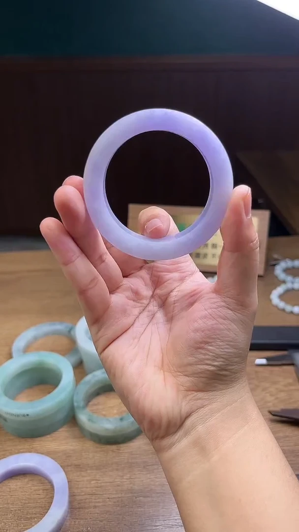 未镶嵌手镯定制翡翠姜*定制
