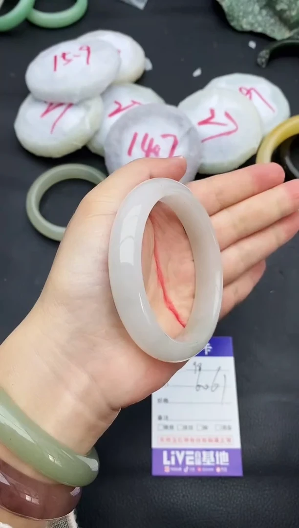 未镶嵌手镯石英质玉98+60/61