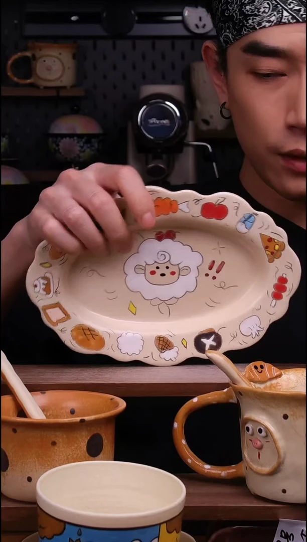 盘景德镇可爱设计师款陶瓷