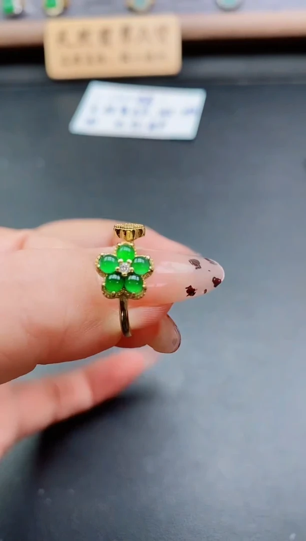 银S925镶嵌戒指翡翠1