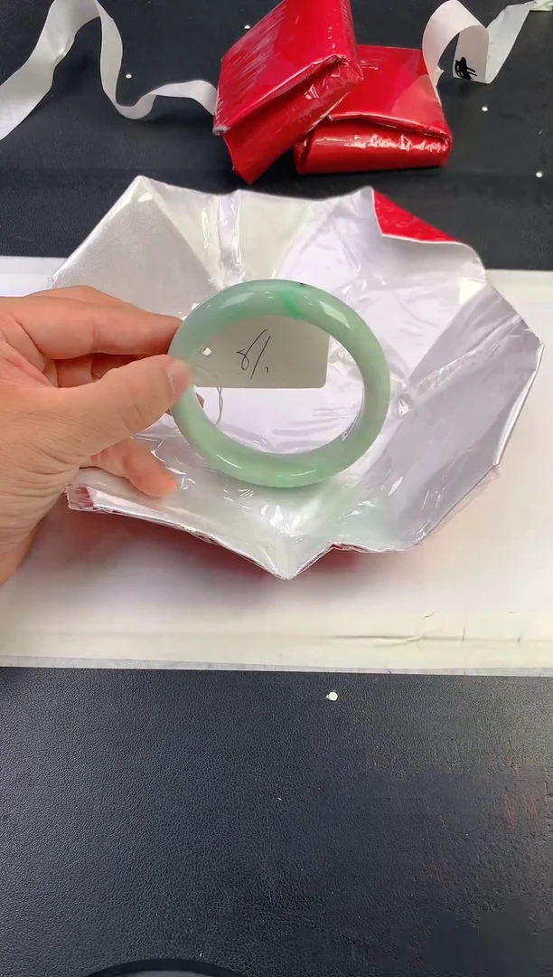 未镶嵌手镯翡翠319