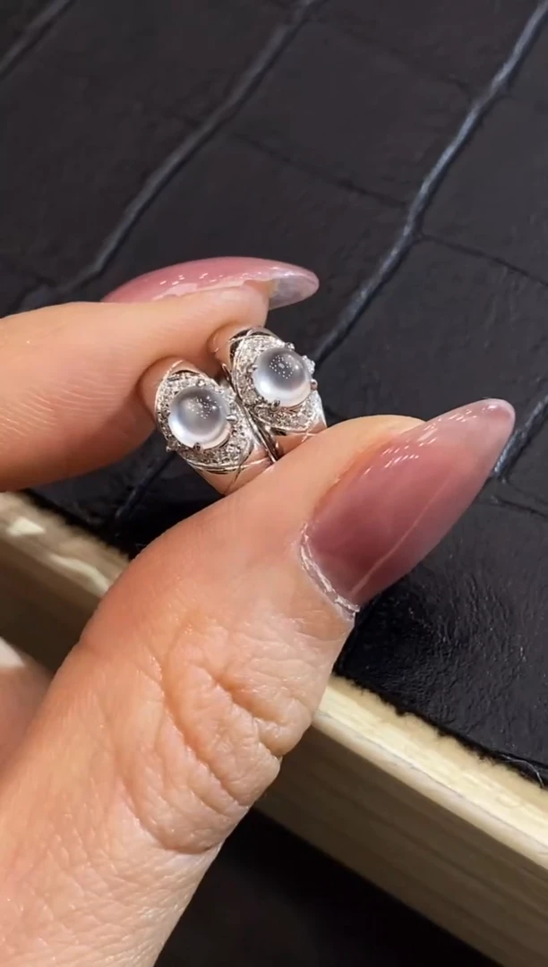 【闪购商品】翡翠颈饰18K金镶嵌收到货48小时鉴赏期（超时不退不换）