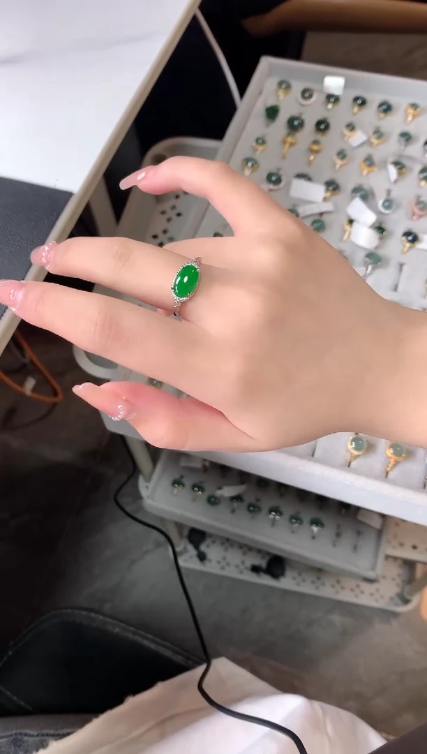 【闪购商品】翡翠戒指银S925镶嵌52141