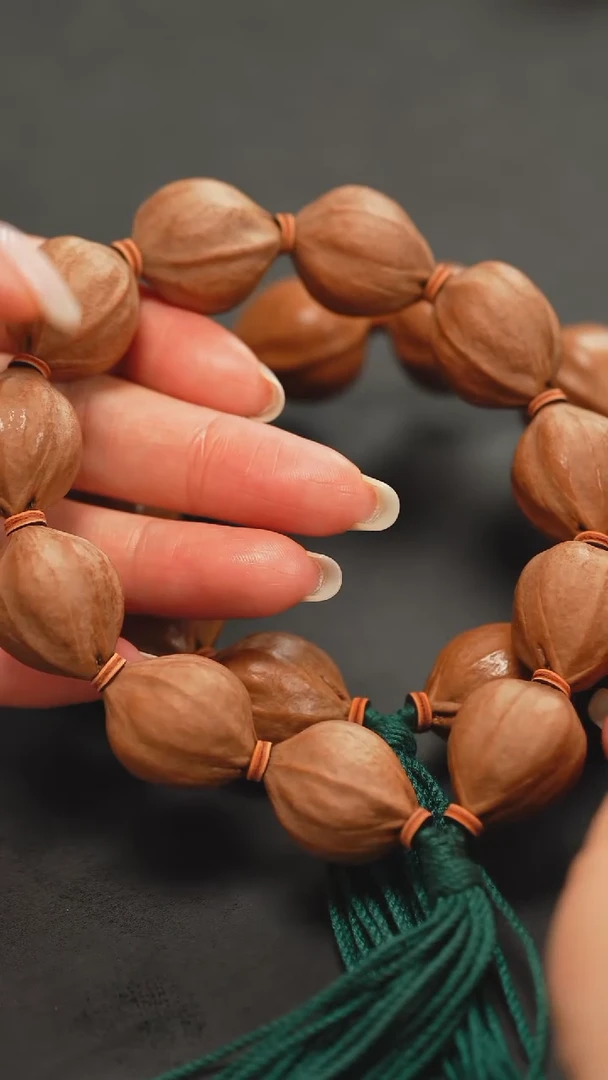 橄榄核手串2.1蜜桃臀素串