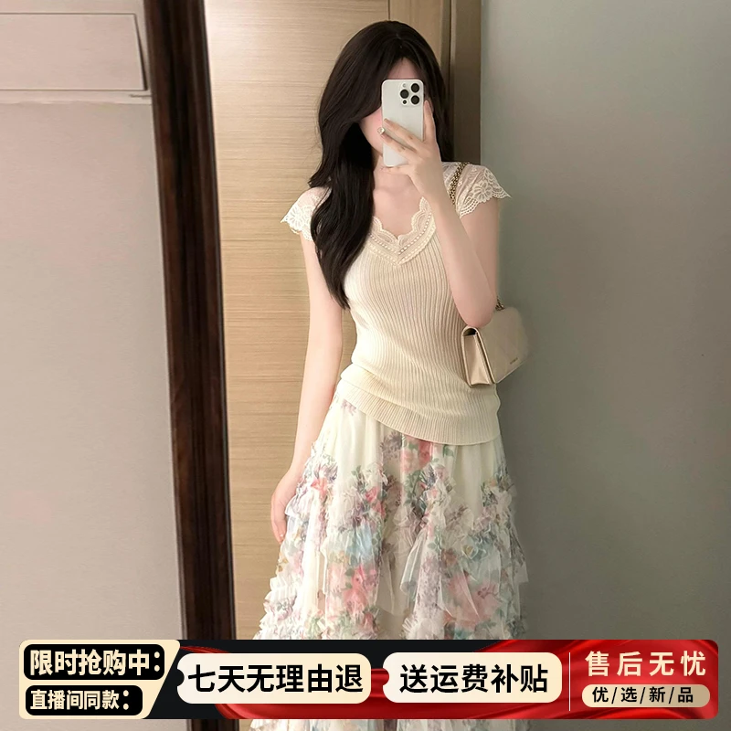 蕾丝v领小飞袖上衣女2025夏季新款爆款辣妹修身冰丝针织短袖t恤女