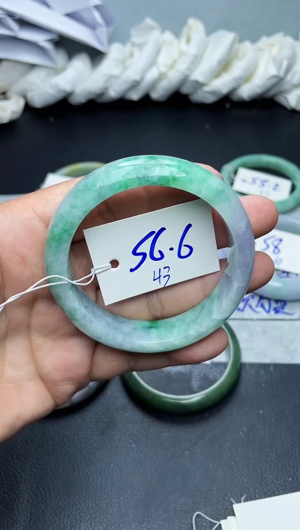 未镶嵌手镯翡翠43