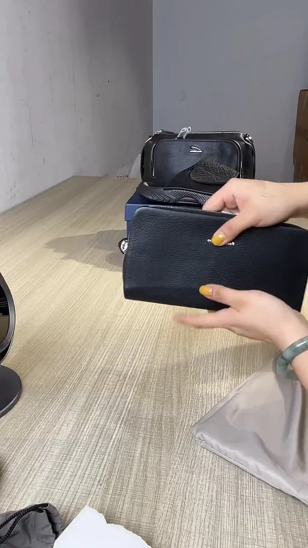 牛皮（革）韩爵绅士包包皮具209