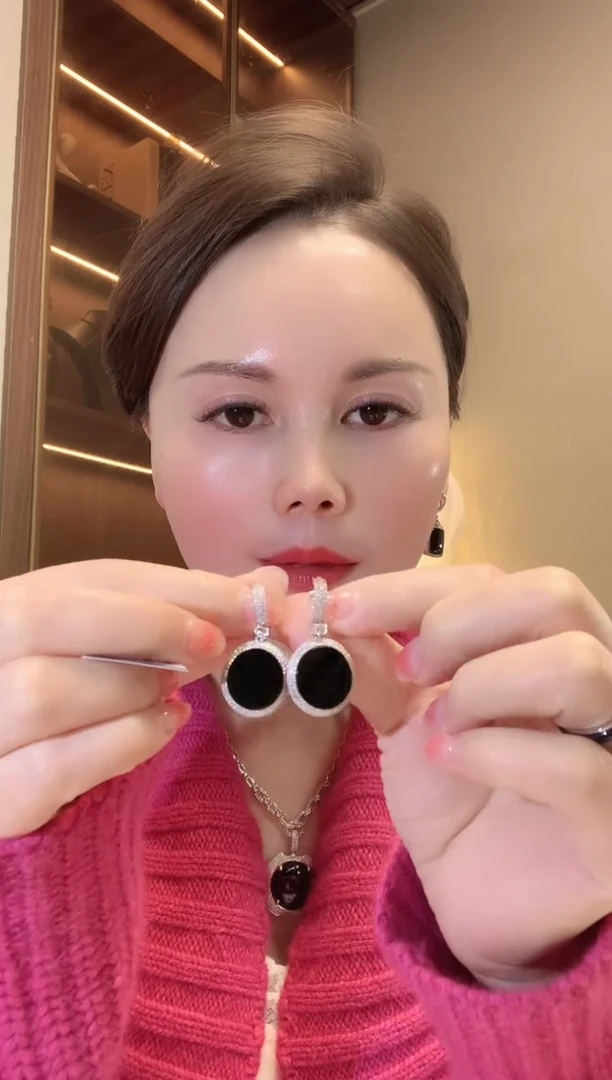 【闪购商品】翡翠耳饰18K金镶嵌D77 翡翠