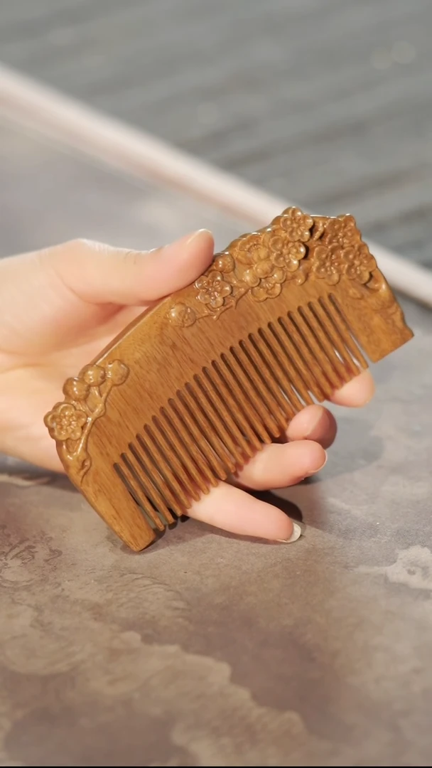 金丝楠梅花梳漆款