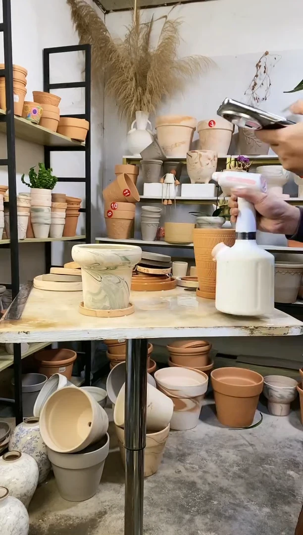 【闪购商品】陶15*14绿白蘑菇盆1盆1托 玛奇朵托盘