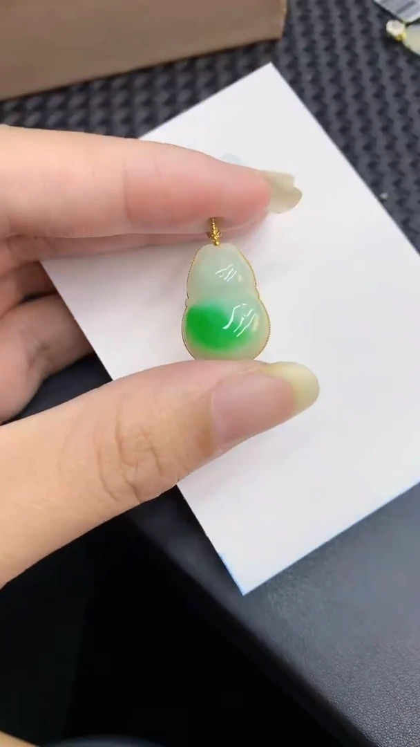 【闪购商品】翡翠颈饰18K金镶嵌            8